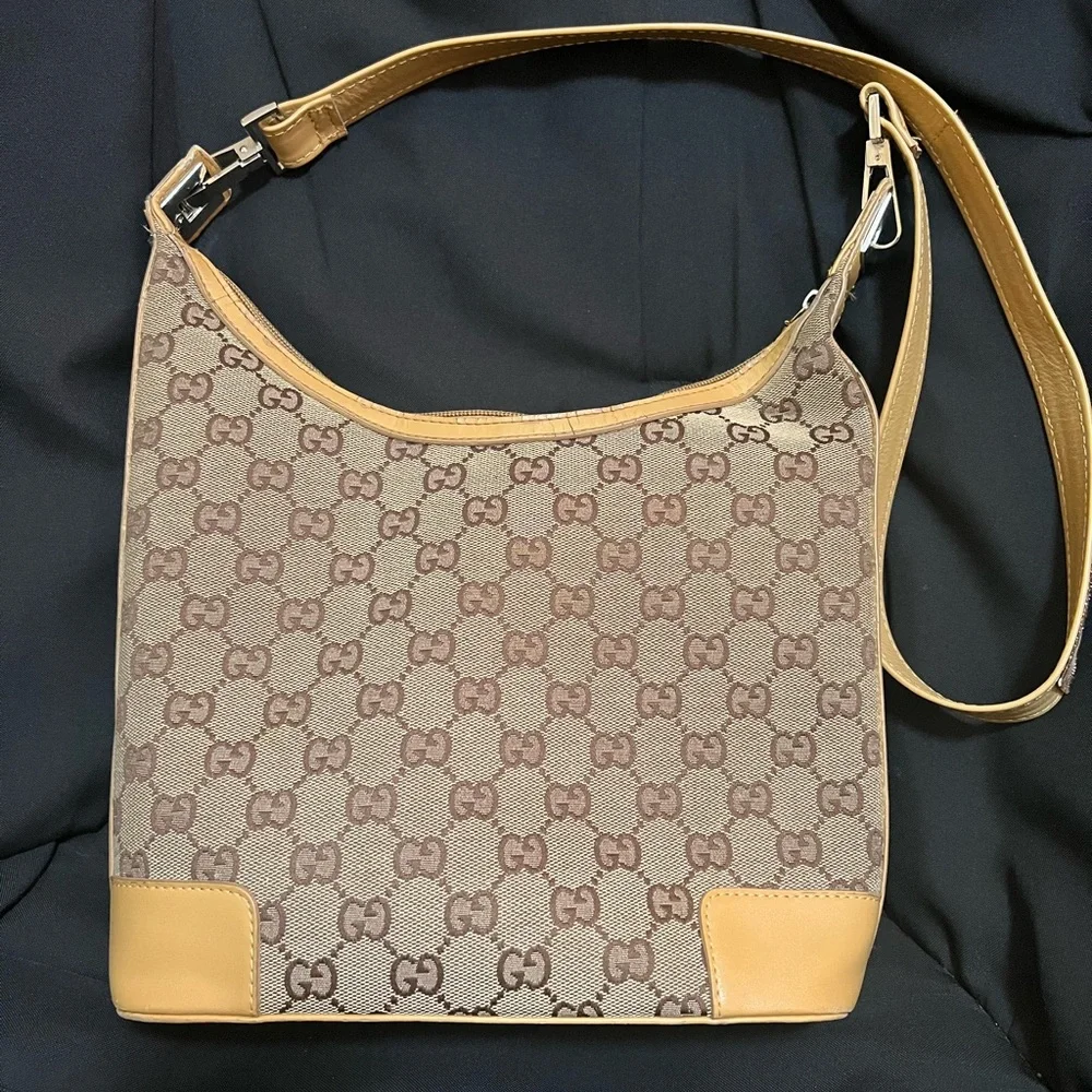 Authentic Gucci Monogram Shoulder Bag - Picture 1 of 8